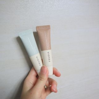 [후르디아] 올리브영 착한보습 비건 립버터 2종 — 5점을 준 리뷰어가 2022년 2월 올린 사용 사진
