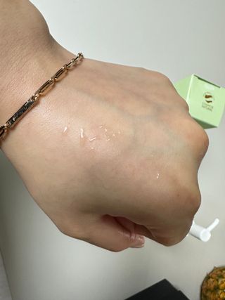 스킨큐어 산다화 순한 클렌징 동백 오일 200ml — 5점을 준 리뷰어가 2023년 8월 올린 사용 사진