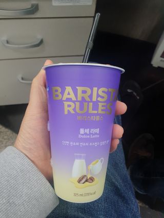 바리스타룰스 돌체 라떼 — 5점을 준 리뷰어가 2023년 4월 올린 사용 사진