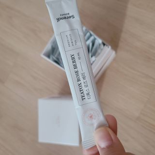 세렌디뷰티_이너뷰티 티톡스 로즈 베리 — 5점을 준 리뷰어가 2021년 3월 올린 사용 사진