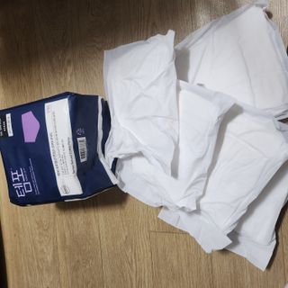 N[템포 ] 패드 내추럴 순면 입는 오버나이트 5P * 2개 — 5점을 준 리뷰어가 2024년 4월 올린 사용 사진