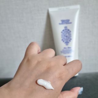 청담로즈 로즈블랑 화이트닝 올인원 퍼펙트 클렌저 — 5점을 준 리뷰어가 2023년 7월 올린 사용 사진