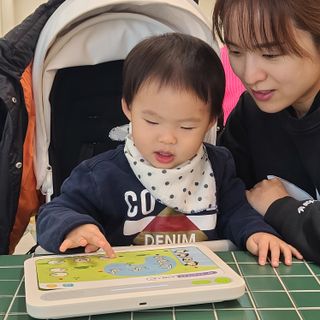 크레타탭 차세대 사고력 유아수학 학습기 페이퍼 태블릿 — 5점을 준 리뷰어가 2023년 11월 올린 사용 사진