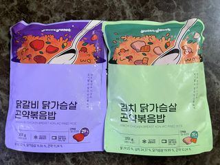 [푸딩팩토리] 요잇조잇 닭갈비 닭가슴살/김치 닭가슴살 곤약볶음밥 2종 (김치볶음밥 2개 닭갈비 볶음밥 1개) — 5점을 준 리뷰어가 2022년 7월 올린 사용 사진