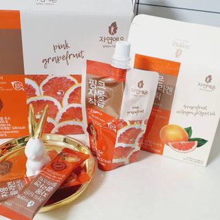 자연에온 핑크 자몽 착즙 100mL 10개입 1BOX +가 득담은 자몽 콜라겐 젤리스틱 1BOX — 4점을 준 리뷰어가 2021년 6월 올린 사용 사진