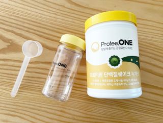 프로티원 단백질쉐이크 녹차맛 2주분 1통+보틀 — 5점을 준 리뷰어가 2021년 9월 올린 사용 사진