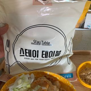 스테이테이블 고소한 인절미를 만난 꿔바로우 — 3.5점을 준 리뷰어가 2021년 5월 올린 사용 사진