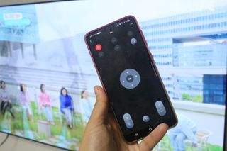 아카라 집 밖에서도 집 안을 돌봐주는 스마트 리모컨 — 4점을 준 리뷰어가 2022년 6월 올린 사용 사진