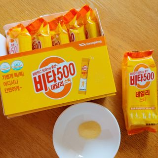 [광동제약] 비타500데일리스틱70포&굿즈3종 — 5점을 준 리뷰어가 2021년 10월 올린 사용 사진