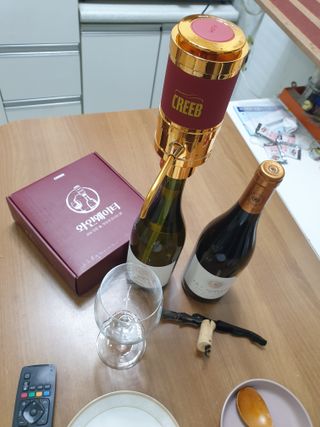 와인웨이터 당신은 별을 마시고있소, 크리비 와인 디스펜서 — 5점을 준 리뷰어가 2023년 1월 올린 사용 사진