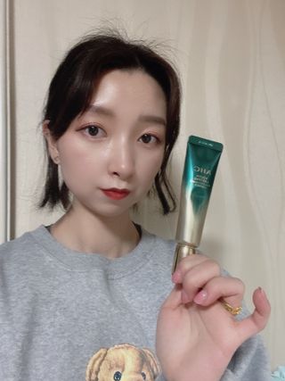 [NEW 탄력유턴 아이크림] AHC 유스 래스팅 리얼 아이크림 포 페이스 — 4.5점을 준 리뷰어가 2021년 3월 올린 사용 사진