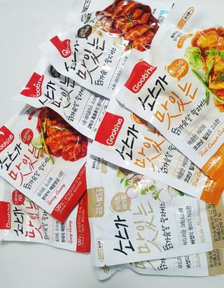 굽네몰 [굽네] 소스가 맛있는 닭가슴살 슬라이스 4종 — 5점을 준 리뷰어가 2021년 4월 올린 사용 사진