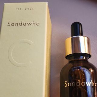 스킨큐어 산다화 비타민c 화이트닝 에센스 30ml — 5점을 준 리뷰어가 2023년 12월 올린 사용 사진