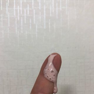 벨먼 내추럴 스파 머드레티놀 바디워시(그린로즈, 미드나잇 피오니) — 4점을 준 리뷰어가 2022년 6월 올린 사용 사진