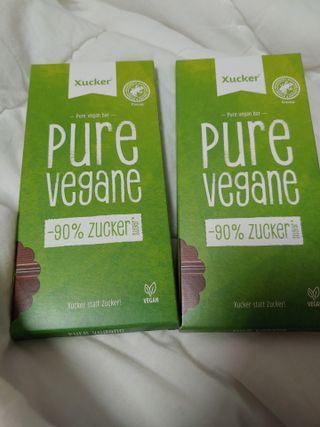 당류2g 자일리톨로 단맛을낸 슈카 퓨어비건 무설탕초콜릿 Xucker vegan 2개입 — 5점을 준 리뷰어가 2021년 4월 올린 사용 사진