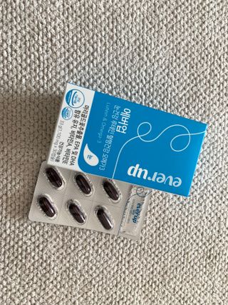 [몸엔용] 에버업 멀티비타민&미네랄, 눈건강 루테인 혈행건강 오메가3, 면역 프로바이오틱스 3종 택1 — 5점을 준 리뷰어가 2022년 5월 올린 사용 사진
