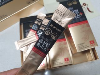 서울약사신협_투데이홍삼정플러스스틱_10g x 30포 — 5점을 준 리뷰어가 2021년 1월 올린 사용 사진