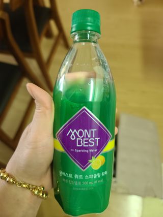 몽베스트 Montbest with Sparkling water Lemon OR Lime 20병(랜덤) — 5점을 준 리뷰어가 2021년 10월 올린 사용 사진