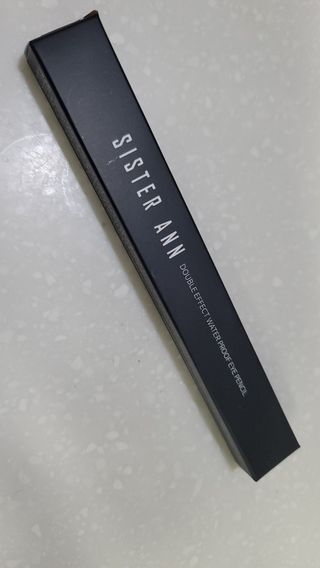 씨스터앤 더블이펙트 워터프루프 아이펜슬 11종 택 1 — 5점을 준 리뷰어가 2022년 2월 올린 사용 사진