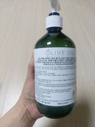 올리브 오일 스킨케어 컴퍼니 [OOSC] 향기로운 보습 로즈 제라늄 바디워시 500ml — 5점을 준 리뷰어가 2021년 5월 올린 사용 사진