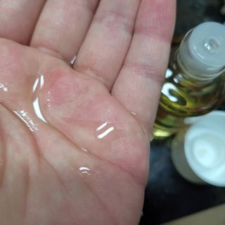 바이오오일 [바이오-오일] 스킨케어 오일 내추럴 60ml — 4.5점을 준 리뷰어가 2021년 5월 올린 사용 사진