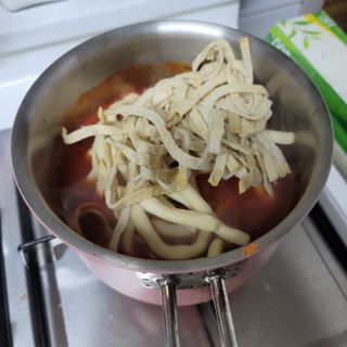 [푸딩팩토리] 요즘누들떡볶이540g + 매콤누들떡볶이 470g — 5점을 준 리뷰어가 2022년 9월 올린 사용 사진