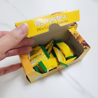 (주) 피치코리아 믹스커피캔디76g x2개입 — 4점을 준 리뷰어가 2022년 11월 올린 사용 사진