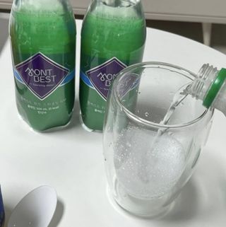 몽베스트 Montbest with Sparkling water Plain 20병 — 5점을 준 리뷰어가 2022년 12월 올린 사용 사진