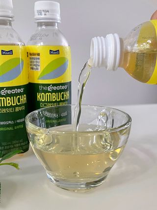 더그레잇티 콤부차 300ml *12개입 (오리지널 6개+베리리치 6개) — 5점을 준 리뷰어가 2022년 7월 올린 사용 사진