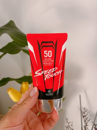 약손명가코스메틱 에오스보떼 스피드터치 선크림 50ml — 3점을 준 리뷰어가 2021년 8월 올린 사용 사진