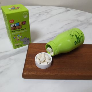 앙팡 멀티비타민미네랄 1200mg x 60정 — 5점을 준 리뷰어가 2022년 11월 올린 사용 사진
