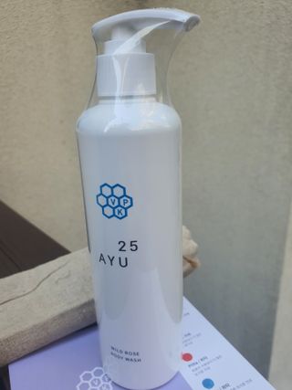 AYU25[아유트웬티파이브]피부 진정, 보습 와일즈 로즈 바디워시 — 4점을 준 리뷰어가 2021년 3월 올린 사용 사진