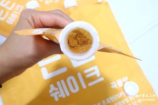 [덜다] 든든 식물성 단백질 쉐이크 40g X 7입 (곡물/딸기) — 5점을 준 리뷰어가 2023년 8월 올린 사용 사진