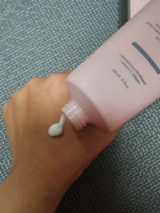 오투에니원 인컨보 바디 퍼퓸 크림 200ml — 5점을 준 리뷰어가 2023년 1월 올린 사용 사진