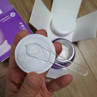 [후르디아] 72시간 블루베리 속살 수분크림 — 5점을 준 리뷰어가 2021년 5월 올린 사용 사진