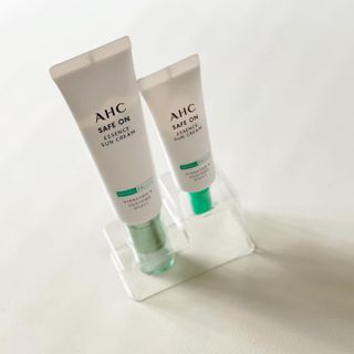 [AHC] 세이프온 에센스 선크림 올리브영 스페셜 증정 기획세트 — 5점을 준 리뷰어가 2022년 6월 올린 사용 사진