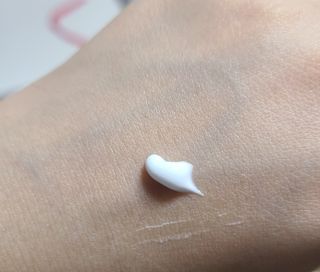 아이디플라코스메틱 아이디 브이로직 플러스 크림 15ml X 4EA — 4.5점을 준 리뷰어가 2022년 1월 올린 사용 사진