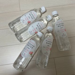 아쿠아스 플레이버워터 [아쿠아스] 제로칼로리 플레이버워터 복숭아/청포도 1BOX 20개입 — 5점을 준 리뷰어가 2021년 4월 올린 사용 사진