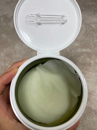 랑벨 랑바이오 블랙 시카 퀵 패드 100매 (3초 쿨링/3분 흡수, 블랙비 프로폴리스/시카 4종 함유, 대용량) — 4점을 준 리뷰어가 2022년 5월 올린 사용 사진