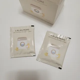 라라앤모어 유아 액체세제+세탁기클리너 — 5점을 준 리뷰어가 2022년 3월 올린 사용 사진