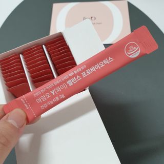 아임오 Y와이 밸런스 프로바이오틱스 30포 — 5점을 준 리뷰어가 2021년 8월 올린 사용 사진