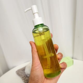 스킨큐어 산다화 순한 클렌징 동백 오일 200ml — 5점을 준 리뷰어가 2023년 3월 올린 사용 사진