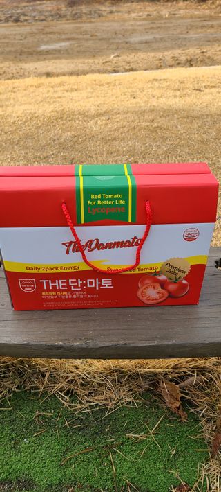 제이제이바이오 더단마토 프리미엄주스 100ml 30팩입 - 무설탕 스테비아 토마토즙 — 5점을 준 리뷰어가 2021년 12월 올린 사용 사진
