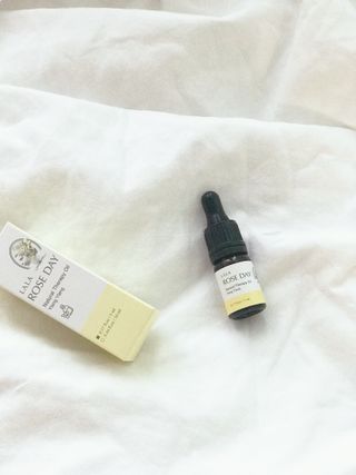 라라로즈데이 시즌2 천연 아로마오일 Y존 케어 속옷향수 이너퍼퓸 5ml  여성의 자존감을 UP시키자 — 5점을 준 리뷰어가 2021년 8월 올린 사용 사진