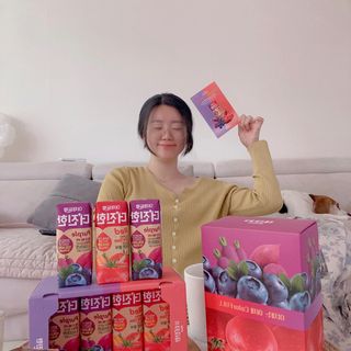 [롯데칠성] 야채듬뿍 더'진한 [롯데칠성] 야채는 이제 COLORFULL! 야채듬뿍  더 진한 레드 4개 +퍼플 4개 (총 8개) — 2점을 준 리뷰어가 2023년 6월 올린 사용 사진