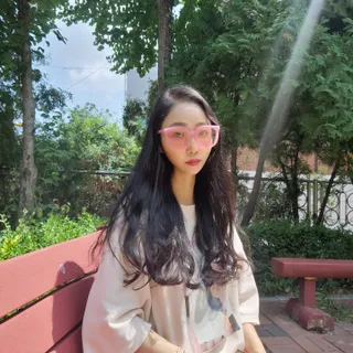 아이엘이 22SS iLe 선글라스_타이디/림피오 — 5점을 준 리뷰어가 2022년 7월 올린 사용 사진