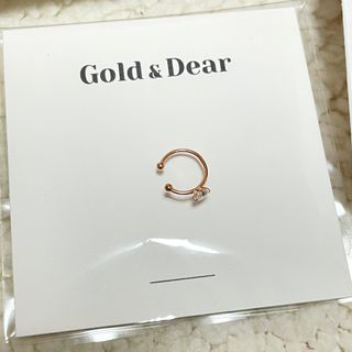 [골드앤디어] 실버925 큐빅 포인트 이어커프_3color — 4점을 준 리뷰어가 2021년 5월 올린 사용 사진