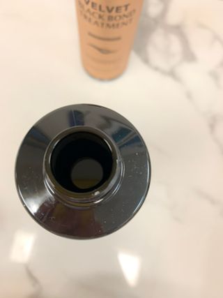 헤어플러스 블랙 컬러본드 샴푸 트리트먼트 300ml — 5점을 준 리뷰어가 2021년 4월 올린 사용 사진