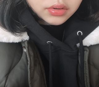 [후르디아] 올리브영 꿀과즙 립밤 2종 (블루베리/석류) — 5점을 준 리뷰어가 2022년 12월 올린 사용 사진