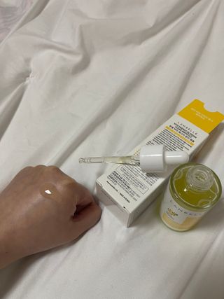 랑벨 비타 에너지 잡티 앰플 50ml 고농축 비타민, 저자극, 수분 촉촉, 미백 앰플 — 5점을 준 리뷰어가 2022년 4월 올린 사용 사진